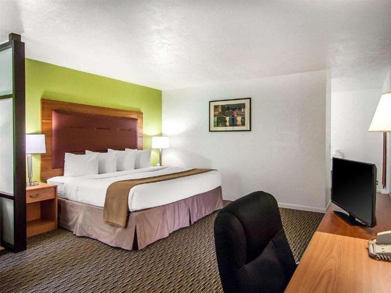 נורת' בנד Quality Inn & Suites At Coos Bay מראה חיצוני תמונה